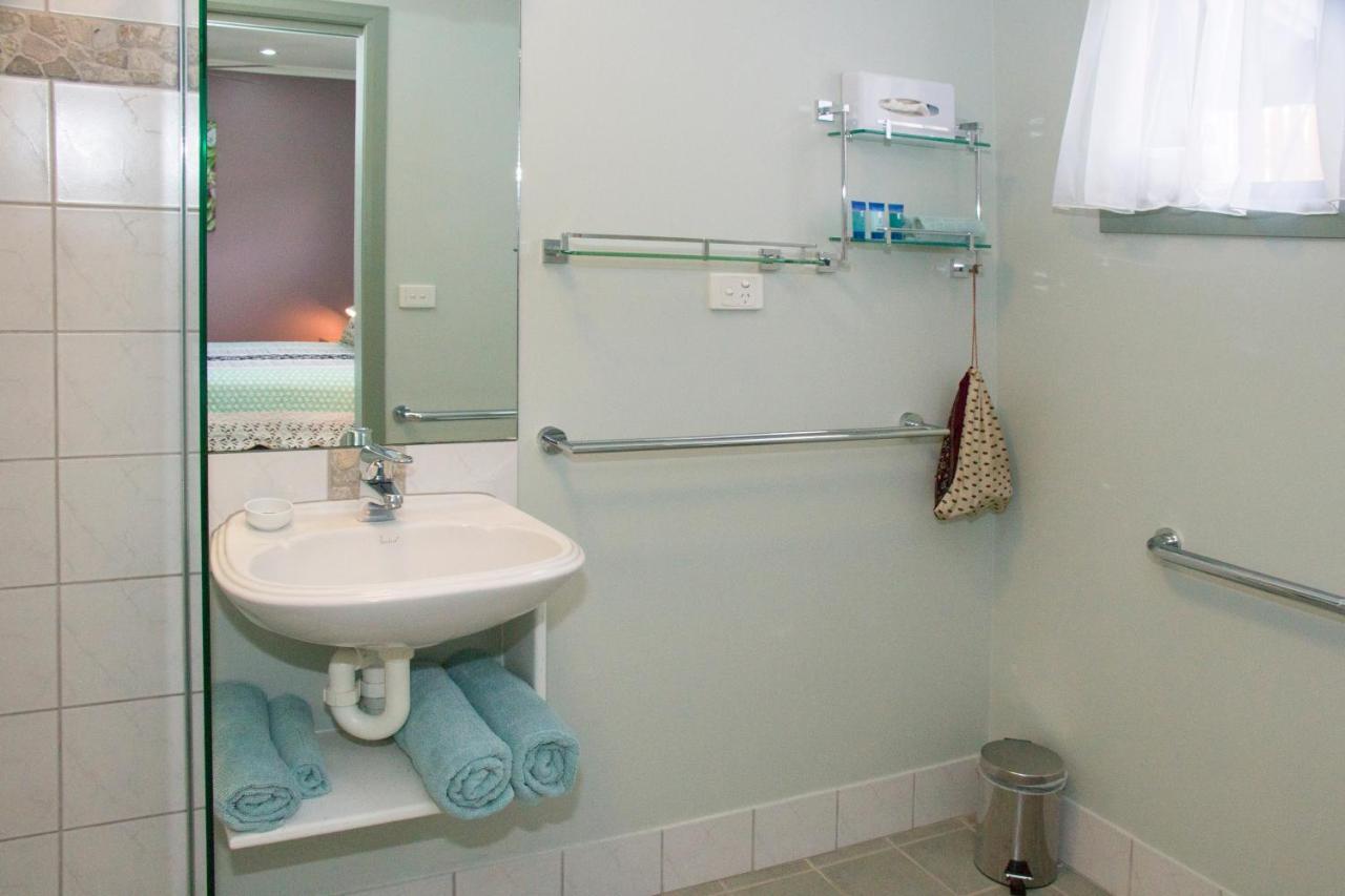Gecko Guest House Cooktown Extérieur photo